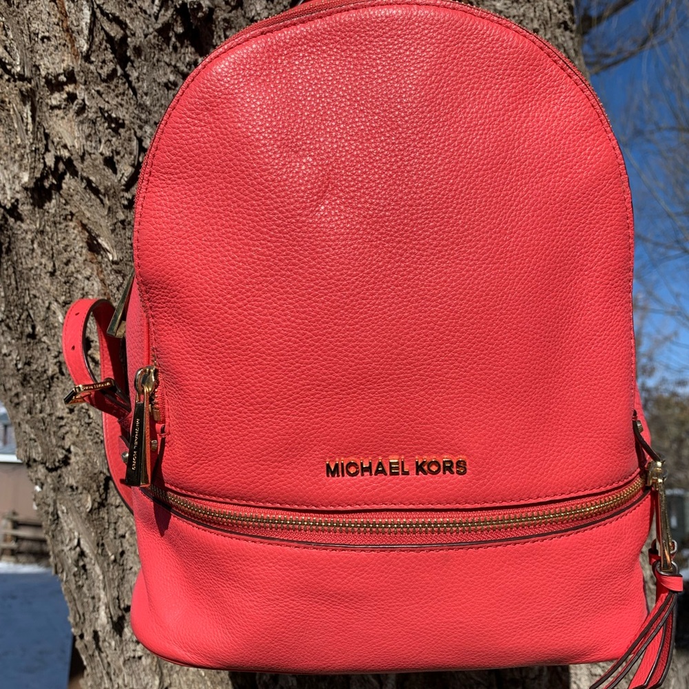 MICHAEL KORS “Rhea” Backpack Watermelon Leather - Picture 2 of 9